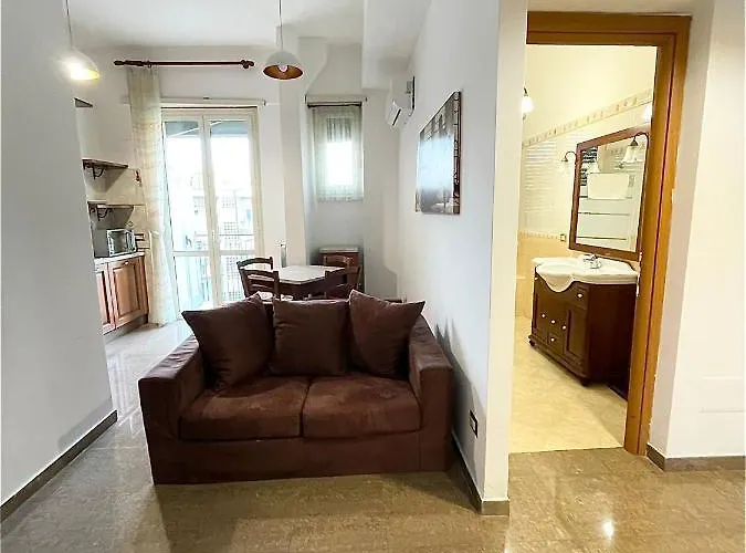Interno Dieci * Rome